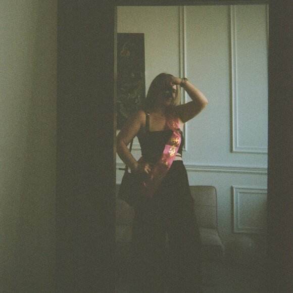 Meet your Posher, Victoria - Picture 1 of 1